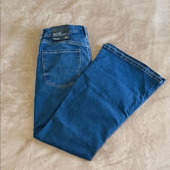 American Eagle Outfitters Denim - American Eagle Curvy Flare Jeans